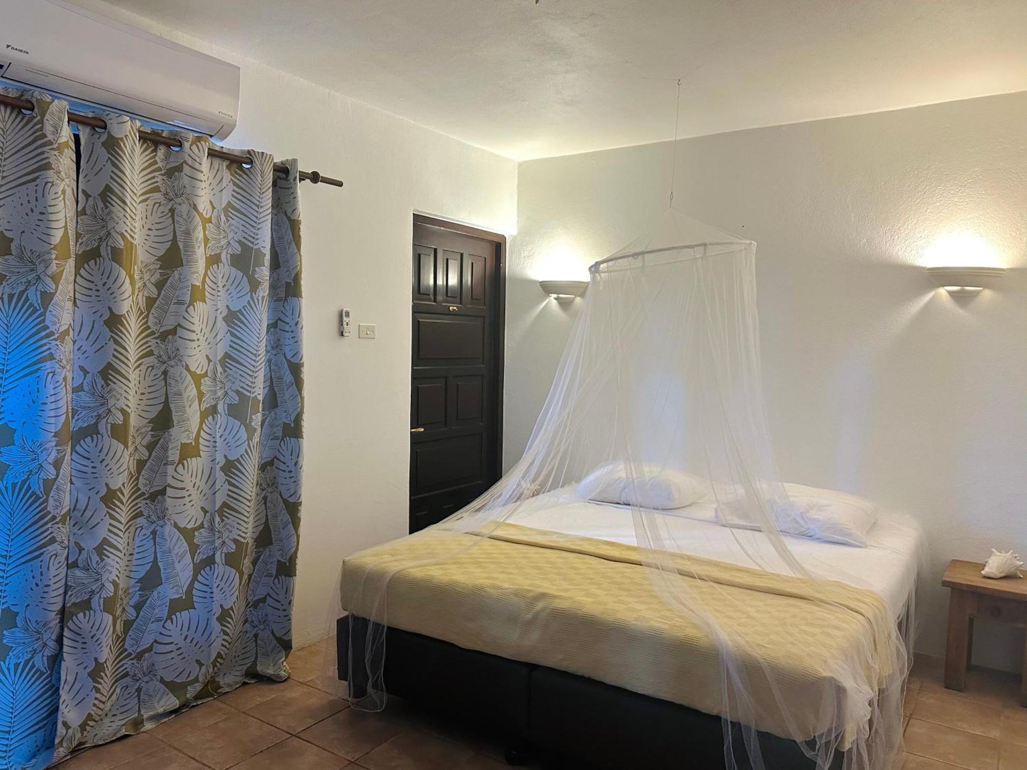 Ocean View Villas Belnem Rom bilde