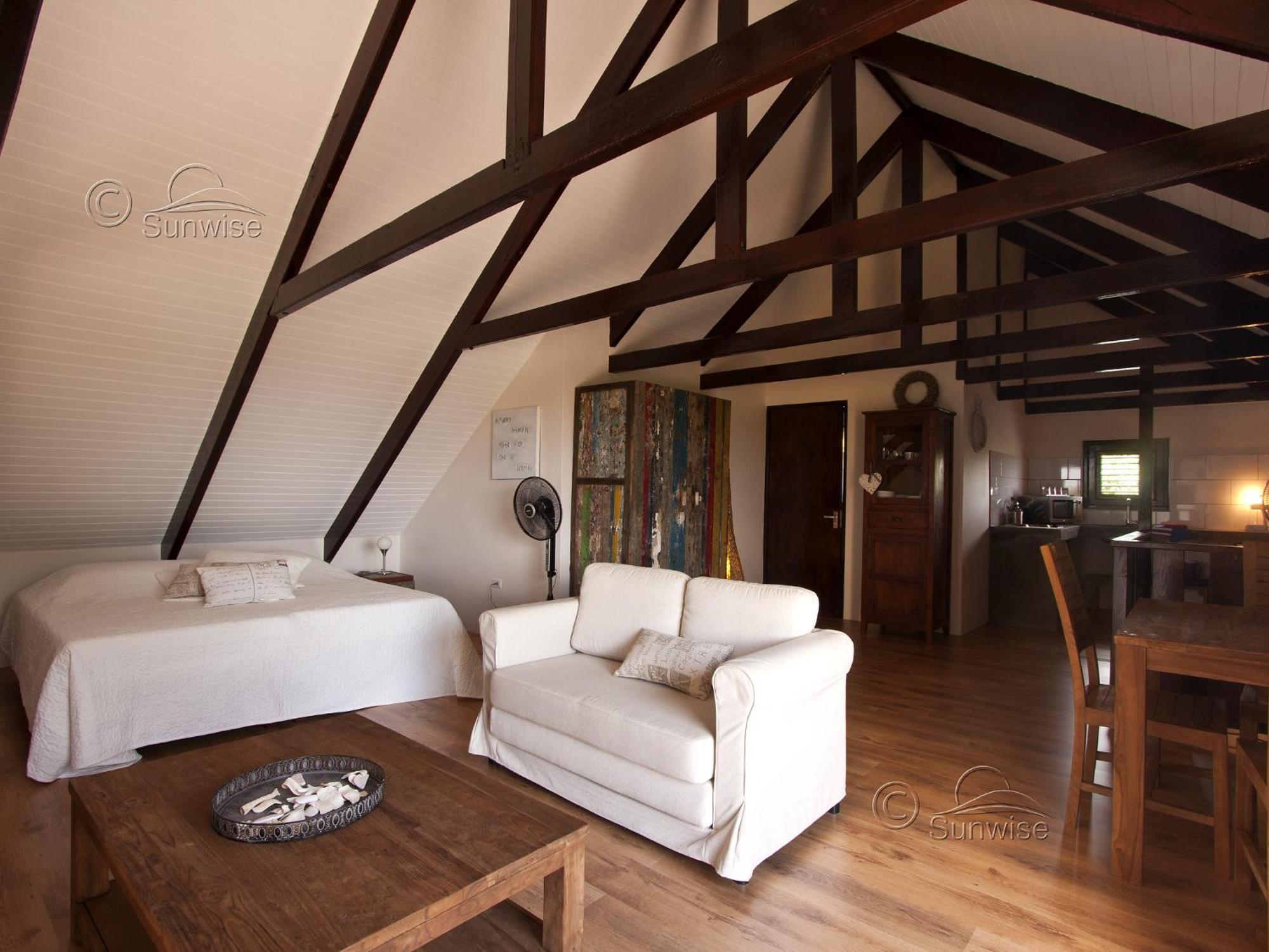 Ocean View Villas Belnem Rom bilde